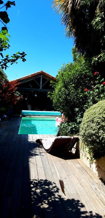 Buky Palace Pons Exterior photo